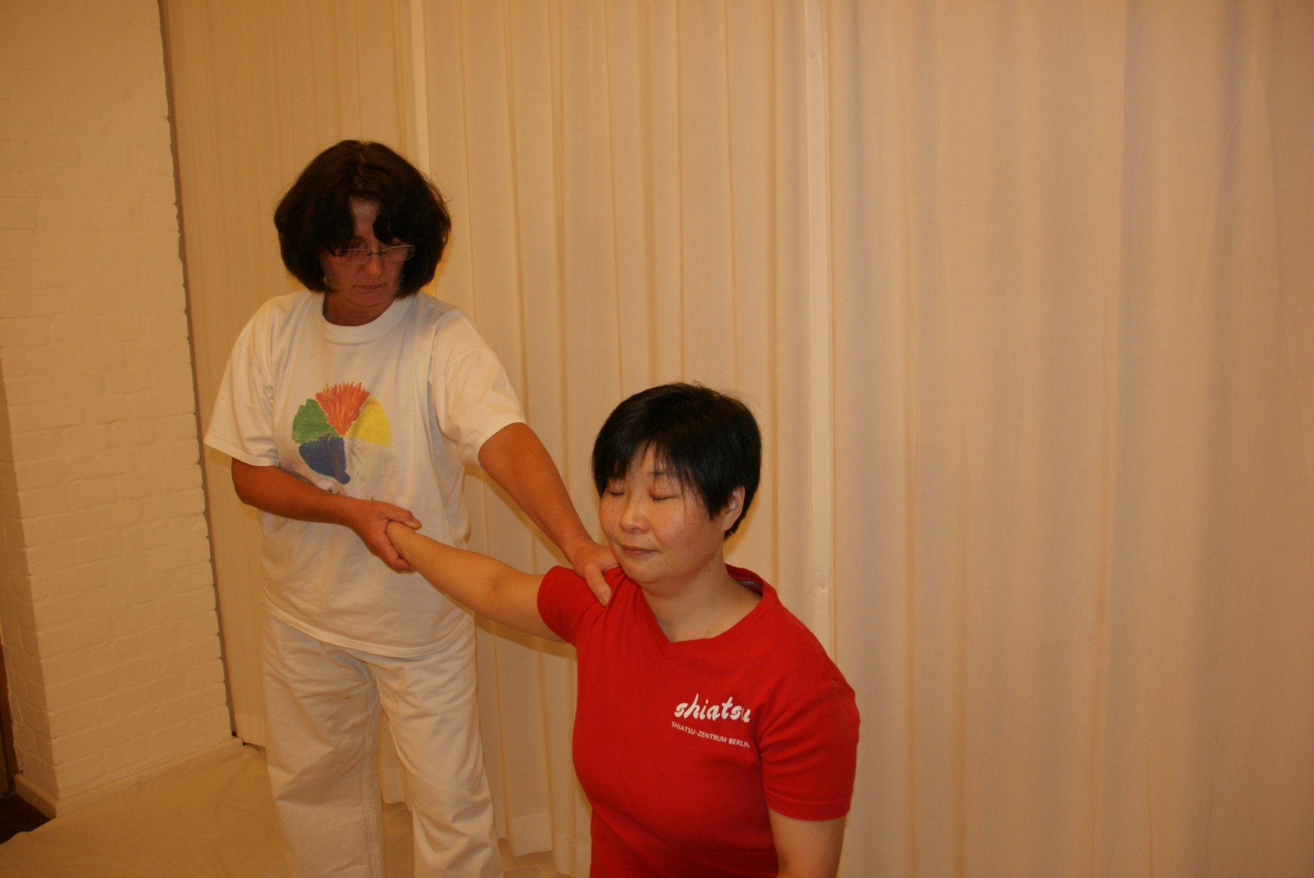 Shiatsu: Sitzen und Seitenlage